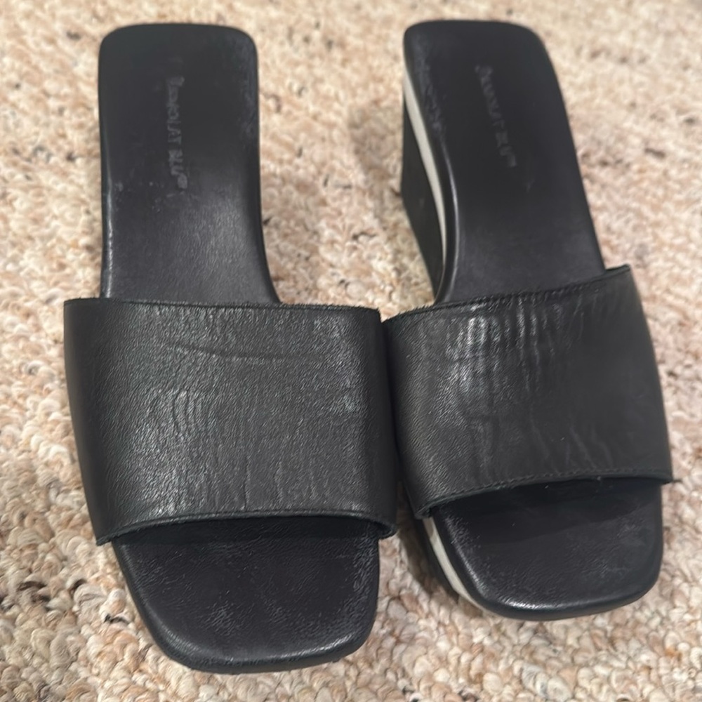 Comfy shoes! Smoke free home